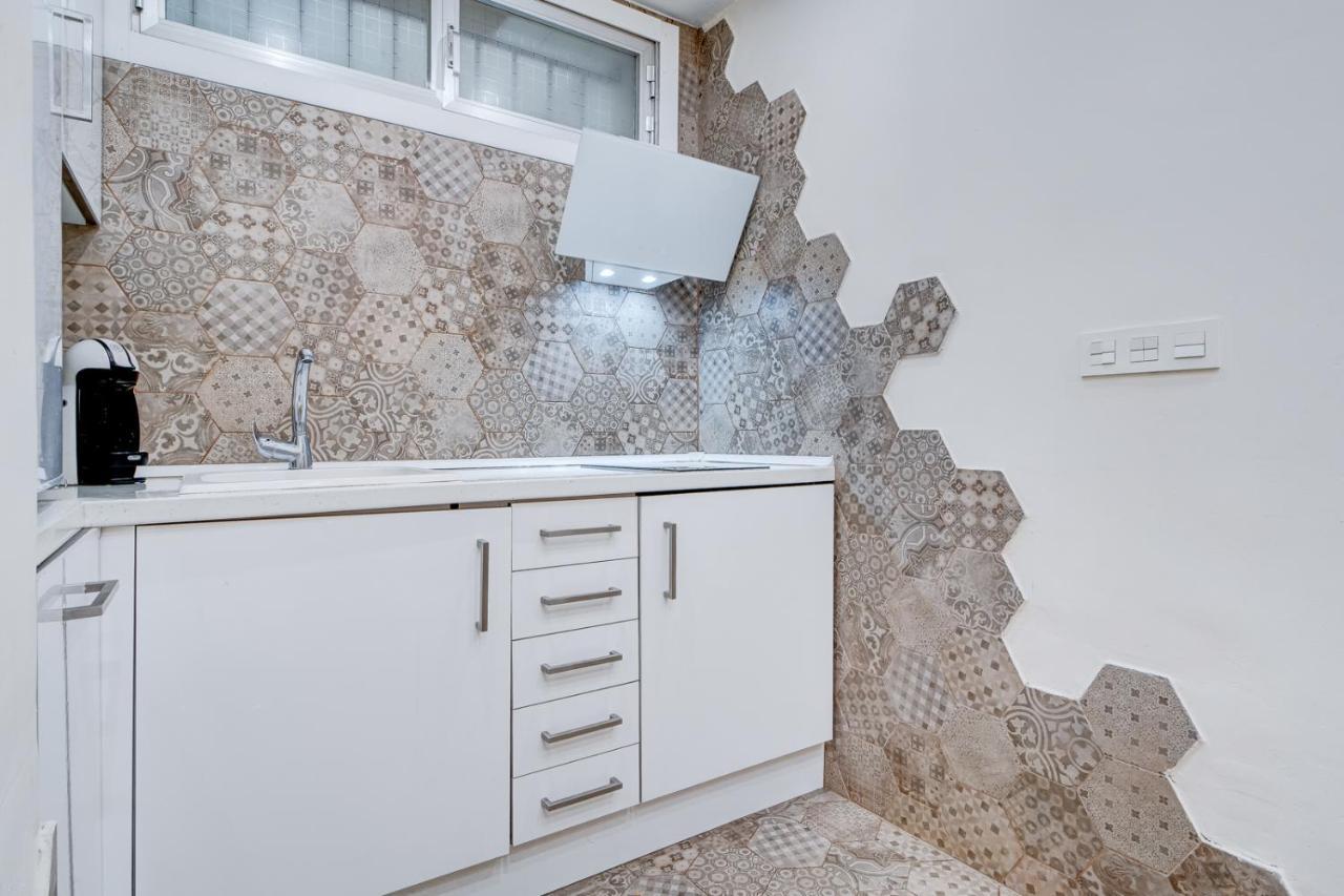 Precioso Apartamento Cercano Al Mar, Parking, 4 Pax Hondarribia Exterior photo
